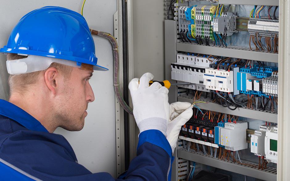controle installation électrique Le Coudray-Montceaux